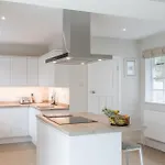 Peaceful Woodland Retreat Near Clifton,