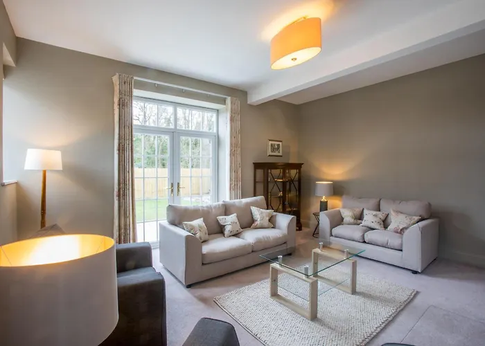 Peaceful Woodland Retreat Near Clifton, Bristol