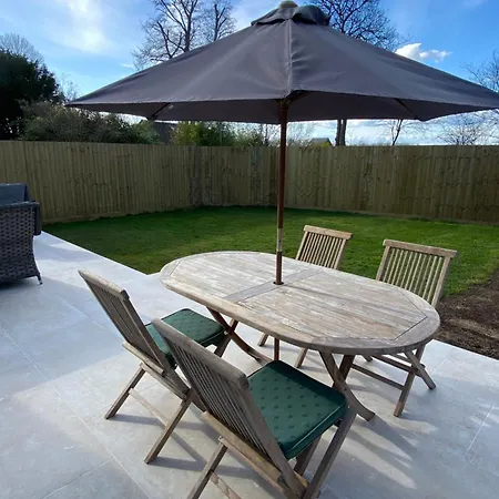 Holiday home Peaceful Woodland Retreat Near Clifton, Bristol